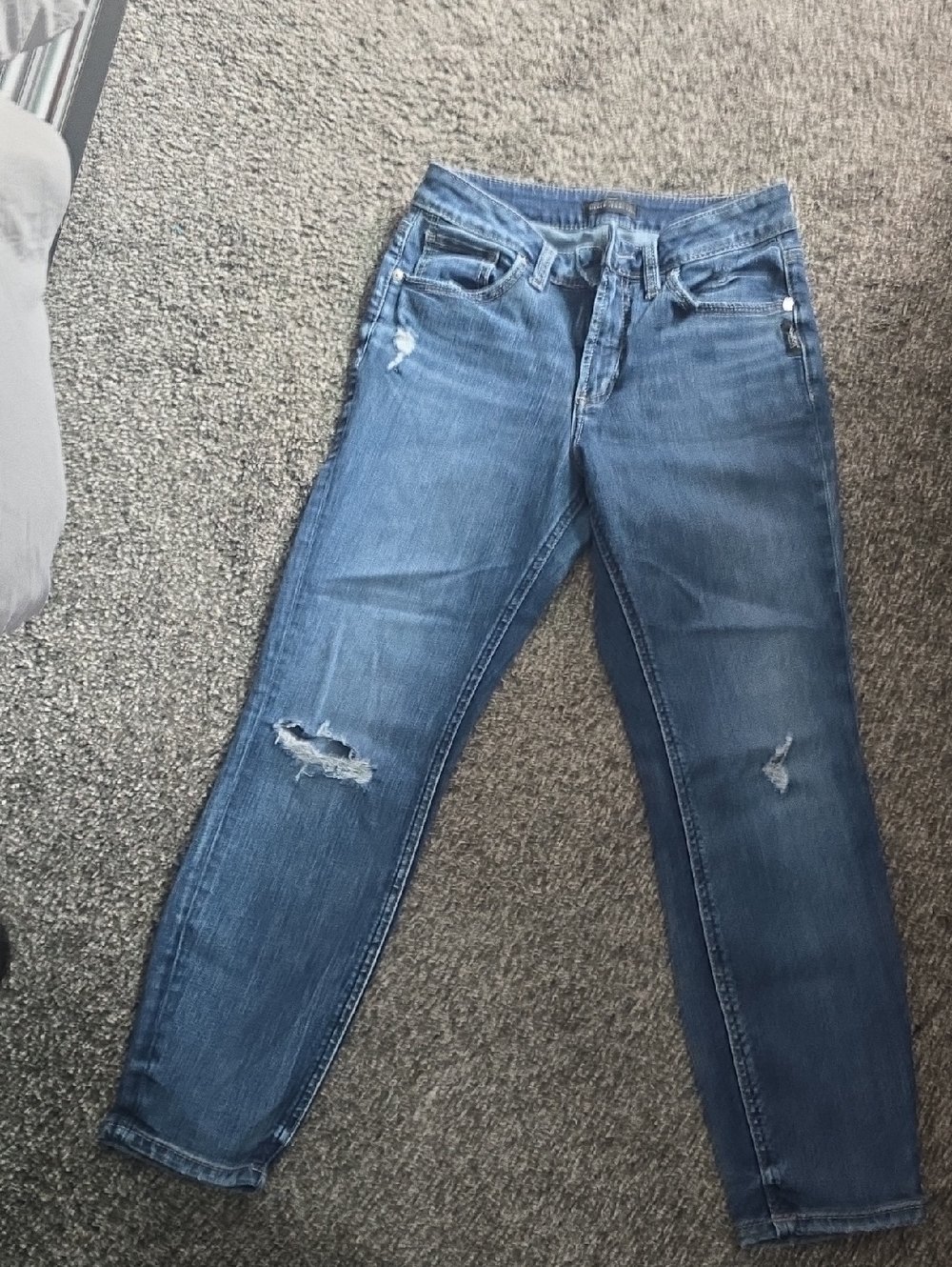Silver Jeans- Avery Skinny Jeans in Medium Blue with Distressing
